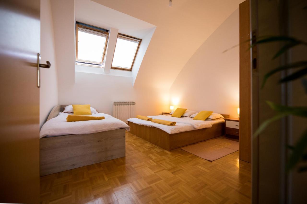 Apartman Ana Apartment Osijek Bagian luar foto
