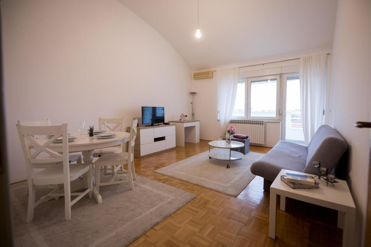 Apartman Ana Apartment Osijek Bagian luar foto